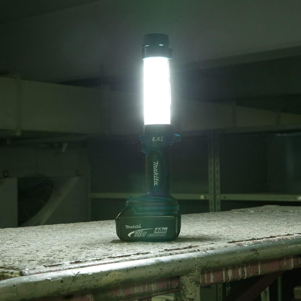 Makita DML806 18V LXT Lithium-Ion Cordless L.E.D. Lantern\/Flashlight Tool