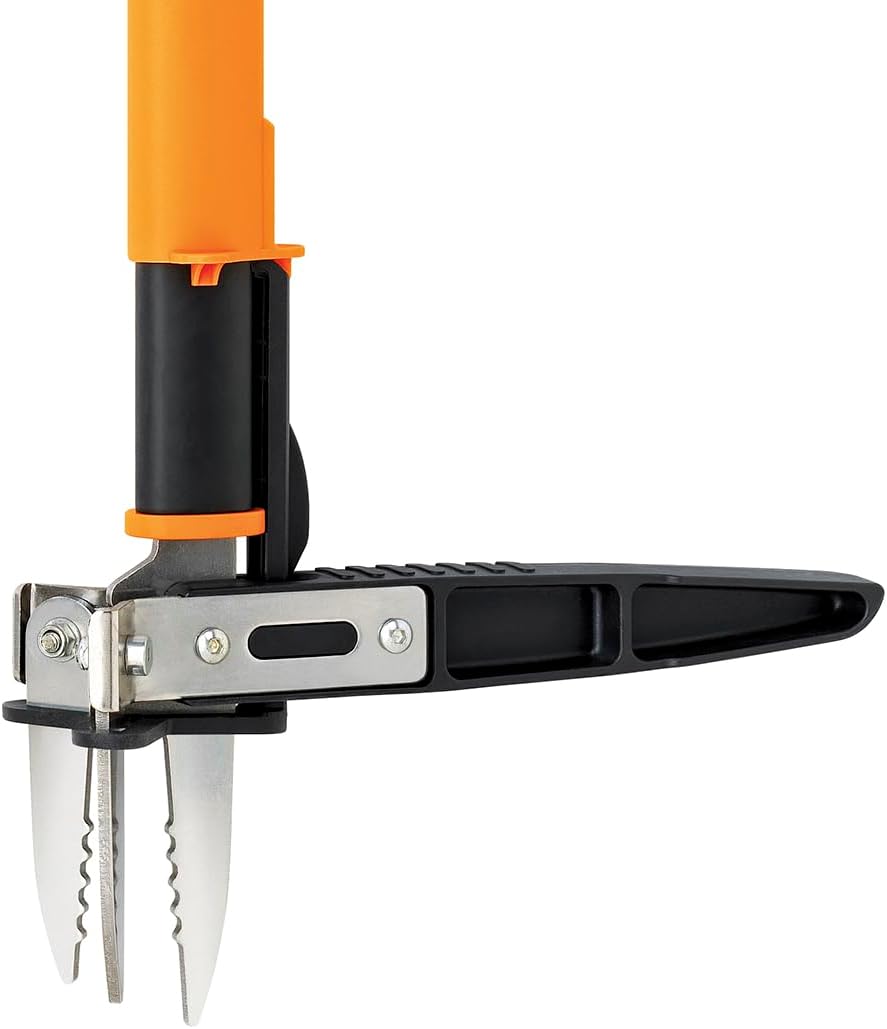 Fiskars 3-Claw Stand Up Weeder - Gardening Hand Weeding Tool with 39" Long Ergonomic Handle - Easy-Eject Mechanism - Black\/Orange