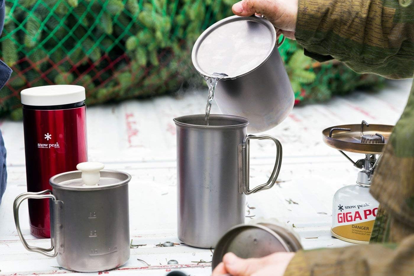 Snow Peak Titanium Trek 700 Cookset - Durable Titanium Camping Cookware Set - Kitchen Set with Pot for Outdoor Cooking