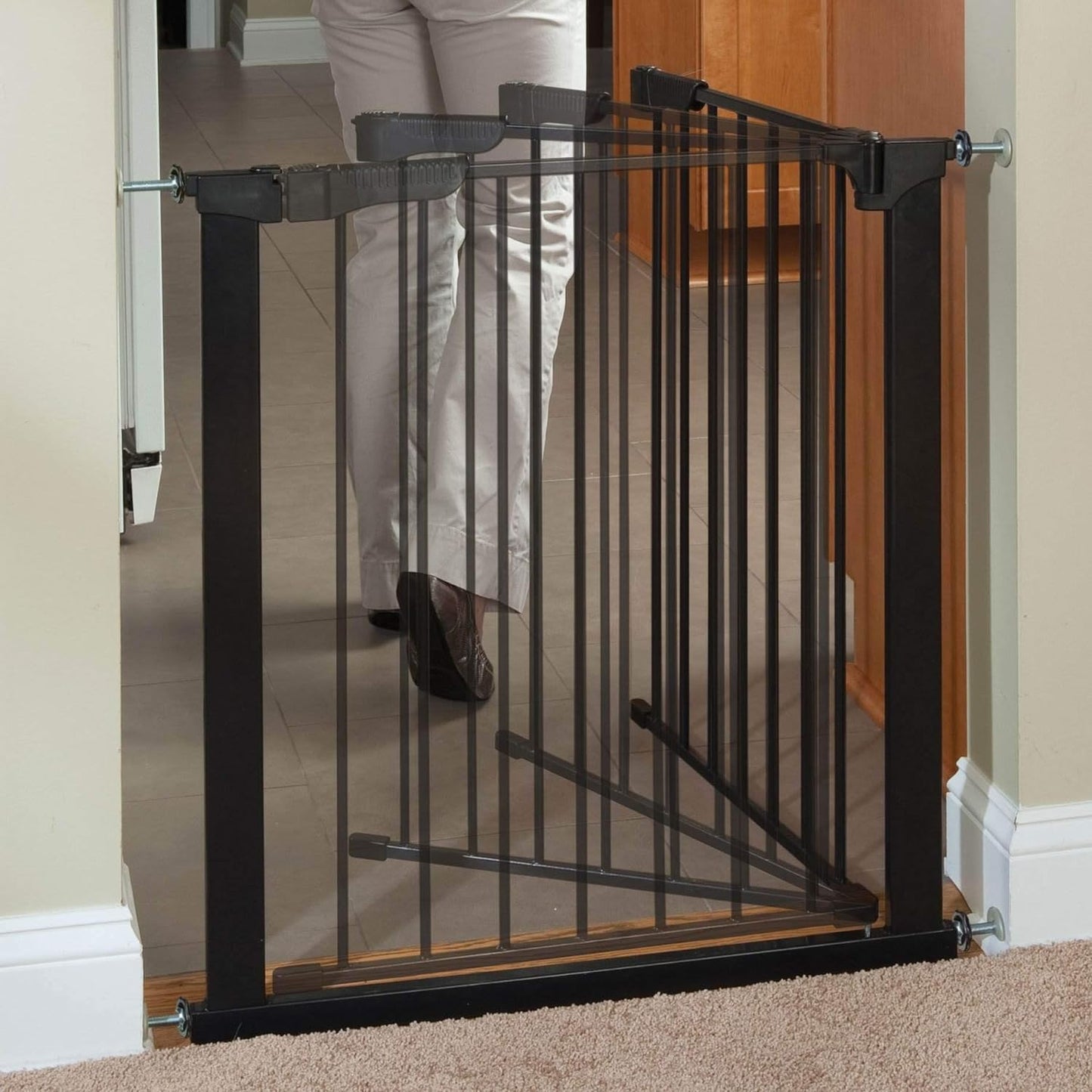 KidCo Gateway Baby Pressure Gate - No Tools or Wall Cups Required - Auto Close Magnet-Lock & Stay Open Safety Gate - G1101, Black